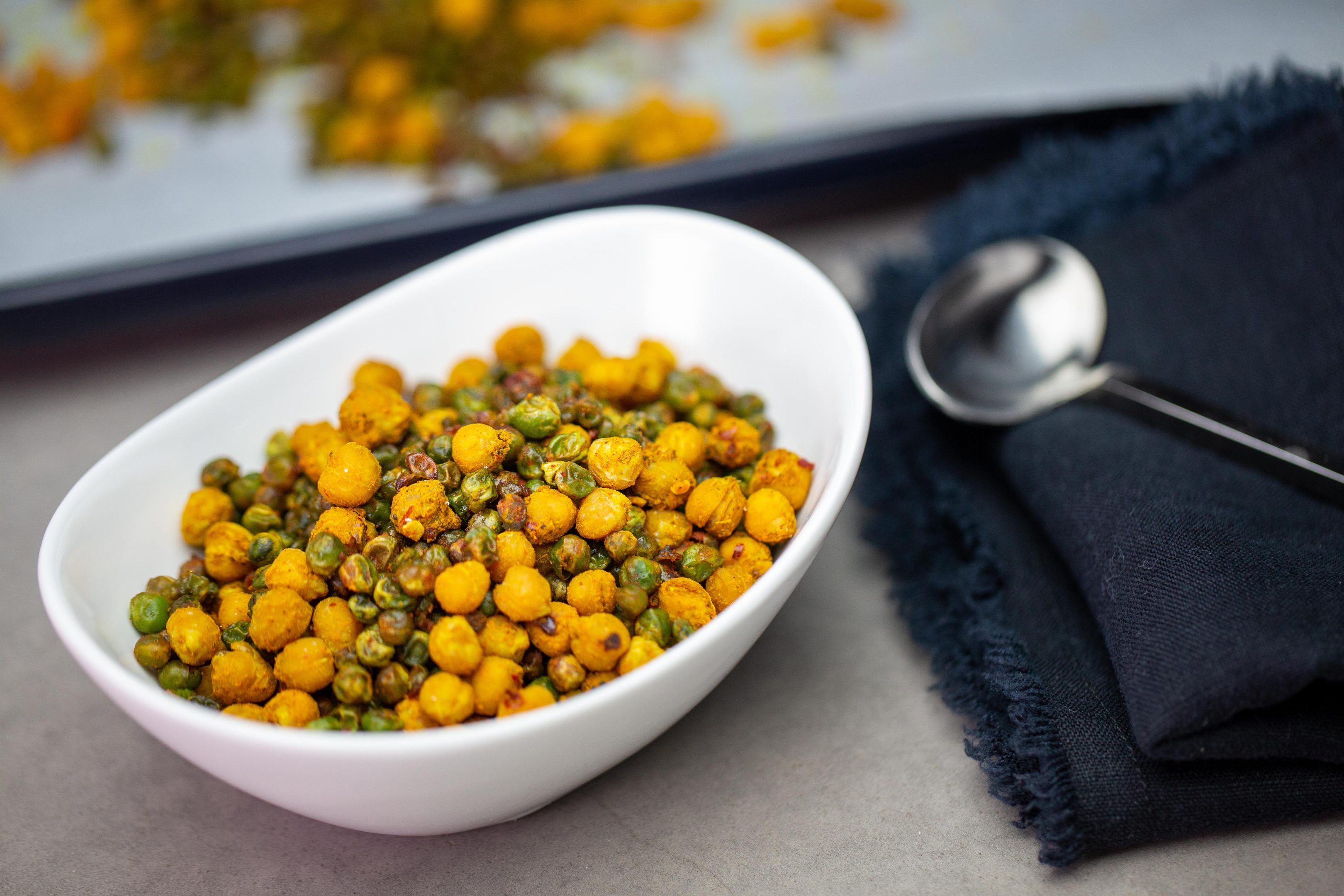 bar snack spicy roasted chickpea and peas